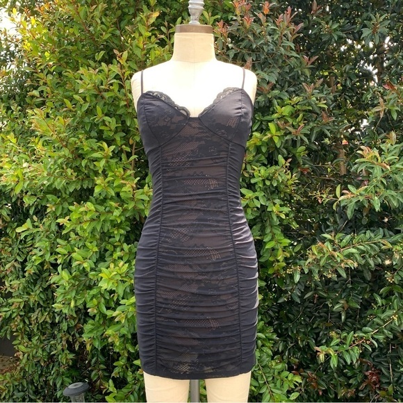 Guess Lace and Mesh Cocktail Dress - Picture 4 of 8